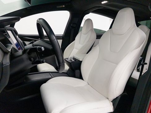 Used 2019 Tesla Model X Performance image 15