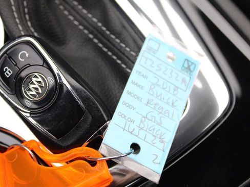 Used 2018 Buick Regal GS w/ Driver Confidence Package #2 image 33