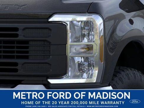 New 2026 Ford F250 XL image 19