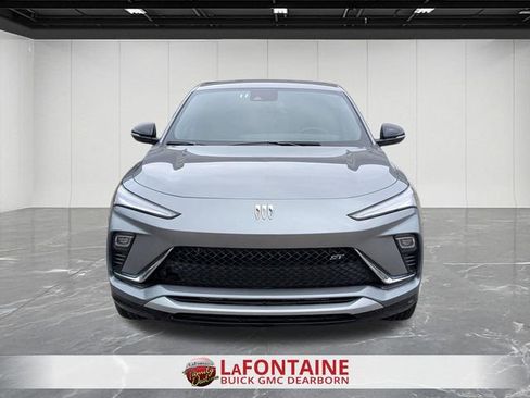 Used 2025 Buick Envista Sport Touring image 8