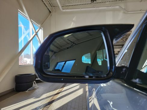 Used 2024 BMW X1 M35i w/ M Sport Professional Package image 10