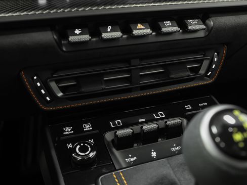 Certified 2024 Porsche 911 GT3 RS RWD image 60