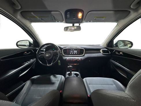 Used 2018 Kia Sorento AWD image 14