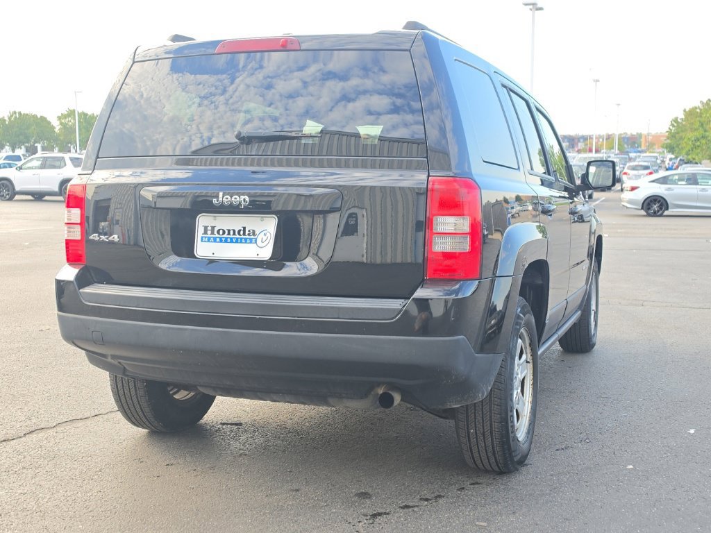 Used 2016 Jeep Patriot Sport w/ Power Value Group AWD/4WD image 8
