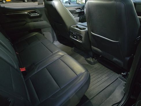 Used 2022 GMC Sierra 1500 SLT w/ SLT Premium Plus Package image 11