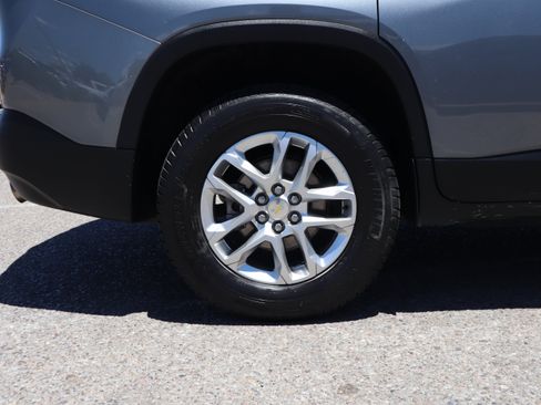 Used 2020 Chevrolet Traverse LS AWD/4WD image 12
