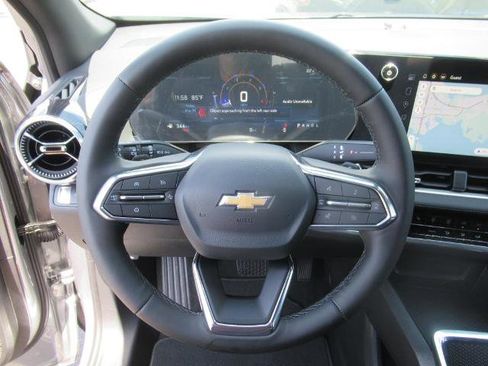 New 2026 Chevrolet Equinox LT image 16