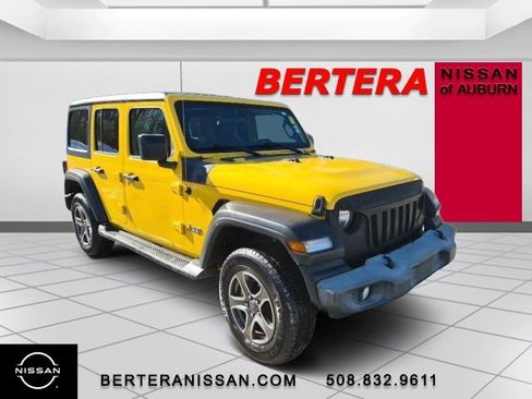 Used 2019 Jeep Wrangler Unlimited Sport S image 4