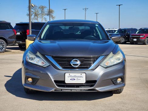 Used 2016 Nissan Altima 2.5 SV image 6