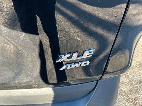 Used 2024 Toyota RAV4 XLE image 9