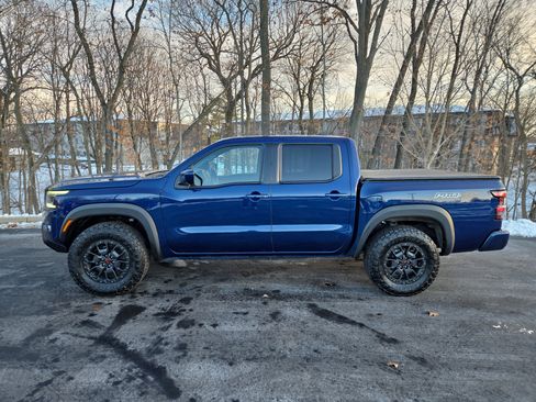 Used 2022 Nissan Frontier PRO-4X w/ Pro-4X Premium Package image 5