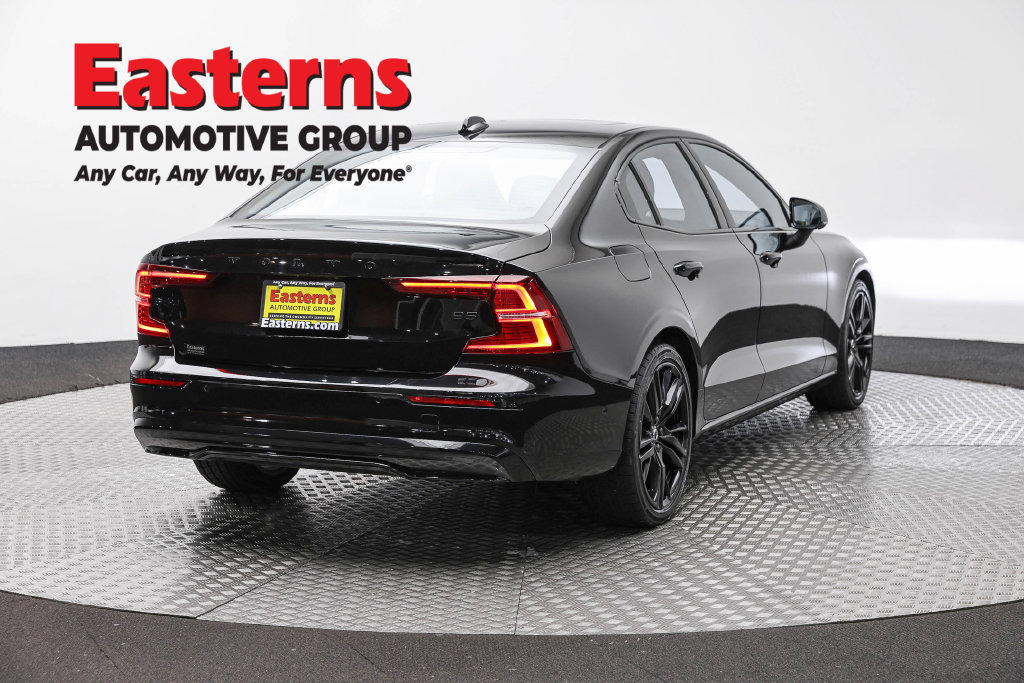 Used 2024 Volvo S60 B5 Plus FWD image 7
