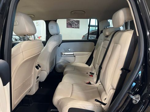 Used 2020 Mercedes-Benz GLB 250 image 35