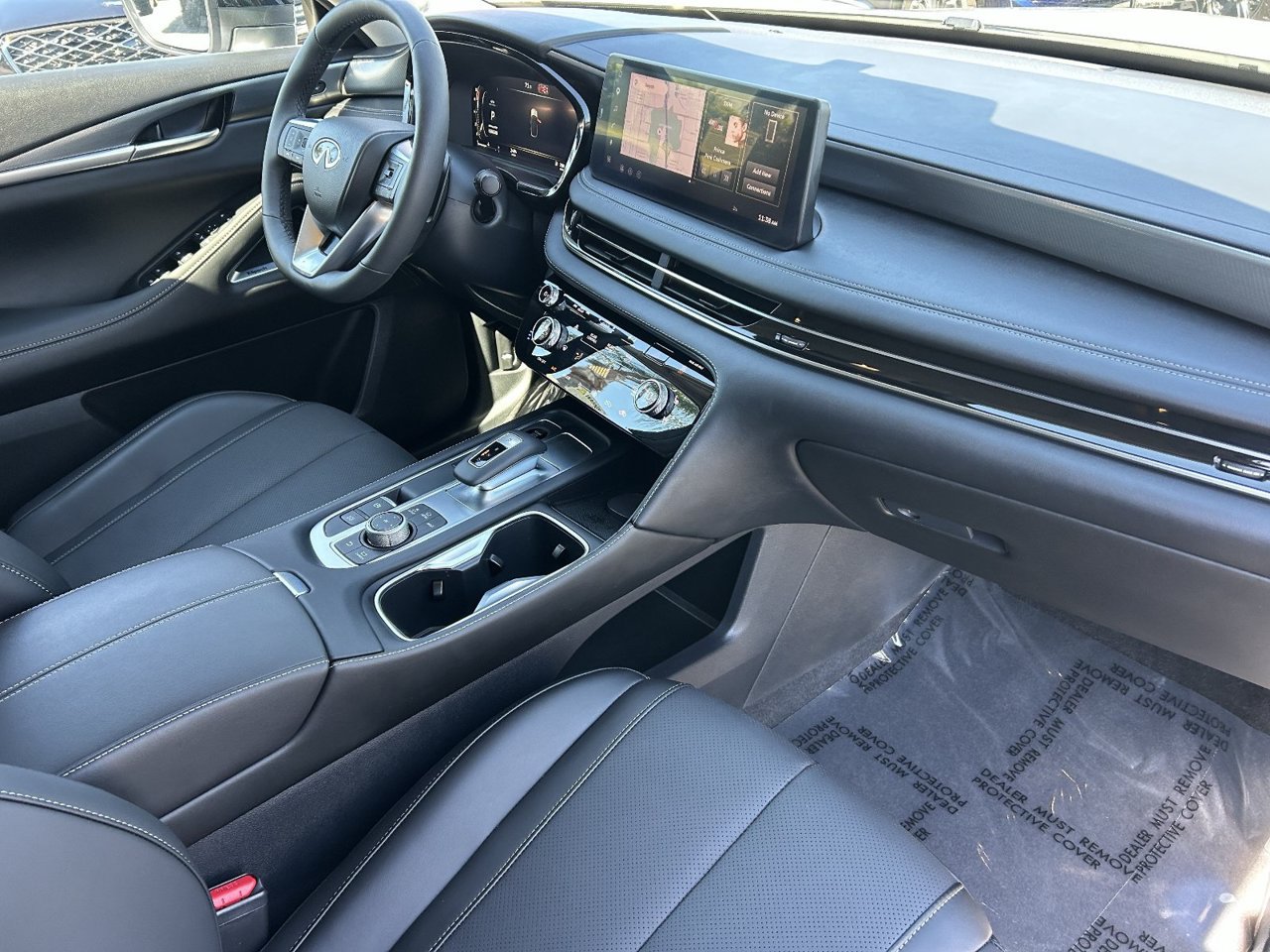 Certified 2027 INFINITI QX60 Luxe w/ Cargo Package FWD image 9