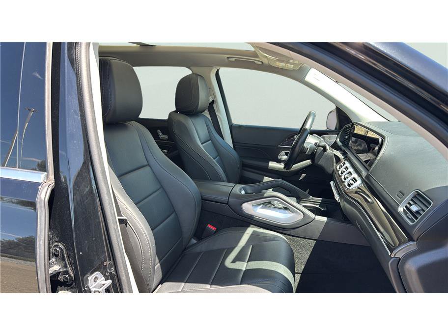 Used 2024 Mercedes-Benz GLS 450 4MATIC image 22