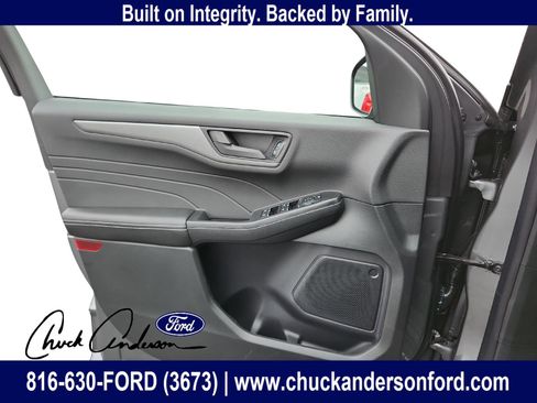 New 2026 Ford Escape Active w/ Cold Weather Package FWD image 21