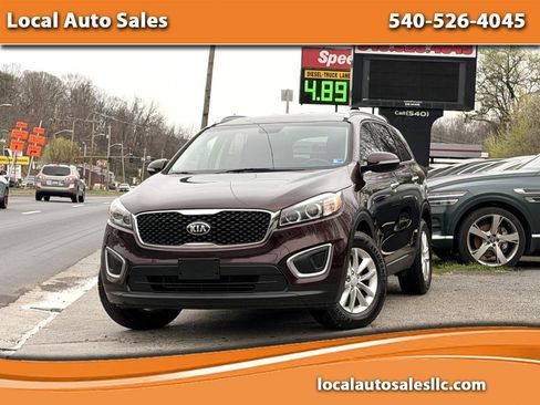 Used 2016 Kia Sorento LX w/ LX Convenience Package image 1