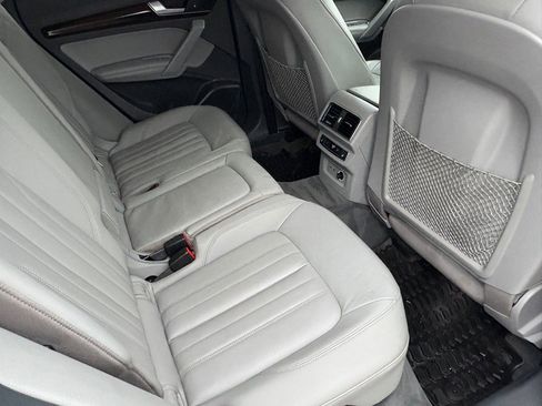 Used 2019 Audi Q5 2.0T Premium Plus w/ Premium Plus Package image 33