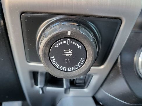 Used 2019 Ford F150 Platinum w/ Equipment Group 701A Luxury image 35