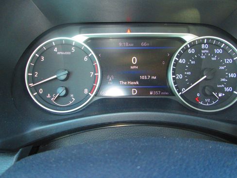 Used 2021 Nissan Sentra SV image 12