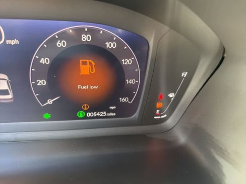 Certified 2025 Honda Accord SE image 2