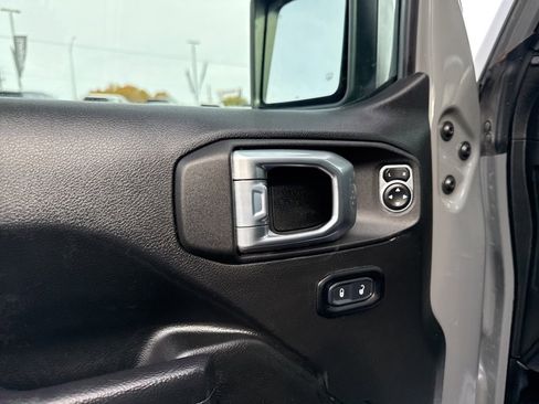 Used 2022 Jeep Wrangler Unlimited Rubicon 4xe w/ Cold Weather Group image 12