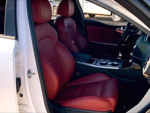 Certified 2021 Kia Stinger GT1 image 8