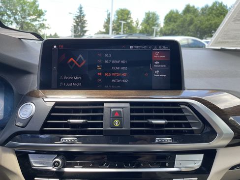 Used 2021 BMW X4 xDrive30i w/ Premium Package AWD/4WD image 13