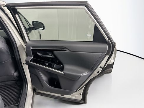 Used 2024 Toyota bZ4X XLE w/ Weather Package image 29