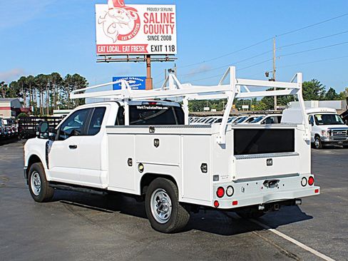 Used 2024 Ford F350 XL w/ XL Chrome Package RWD image 4