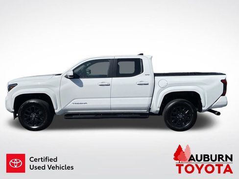 Certified 2025 Toyota Tacoma SR5 AWD/4WD image 5