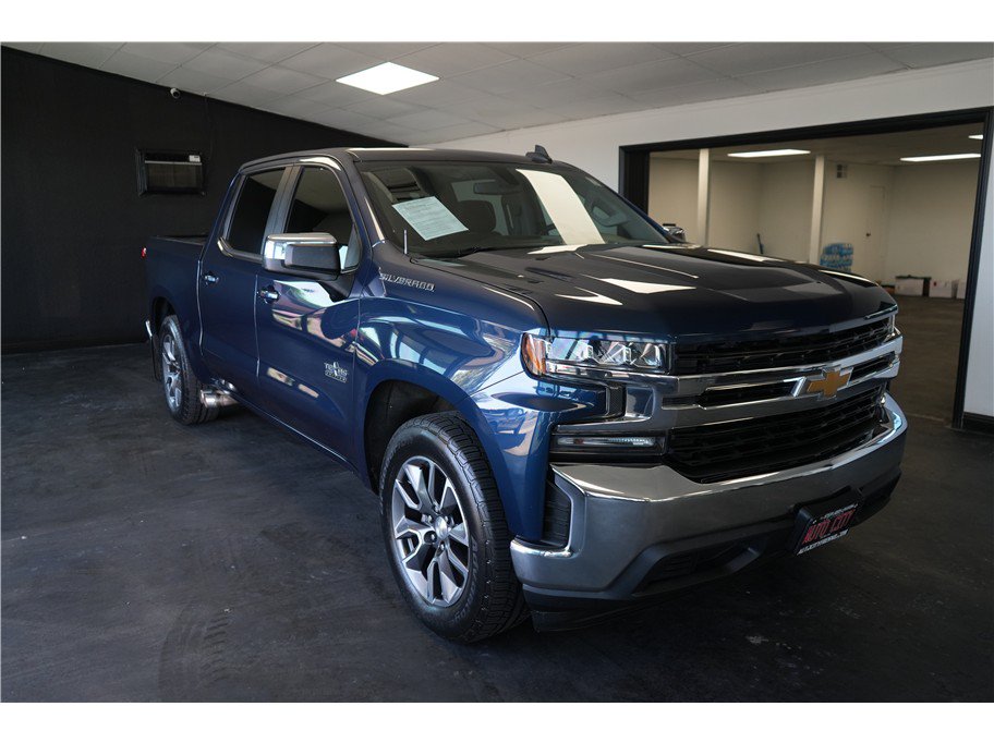 Used 2020 Chevrolet Silverado 1500 LT w/ Texas Edition RWD image 9