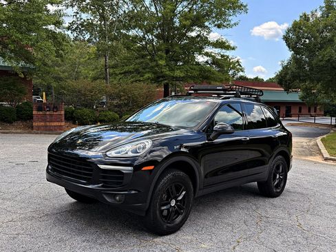 Used 2016 Porsche Cayenne AWD/4WD image 1
