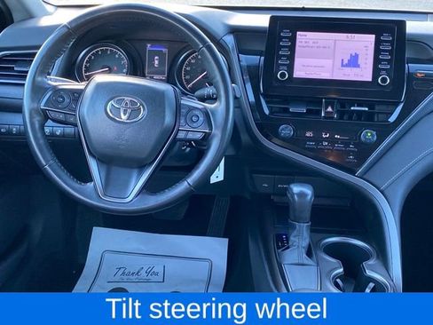 Used 2023 Toyota Camry SE image 6