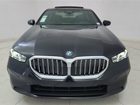 Used 2025 BMW 540i xDrive image 13