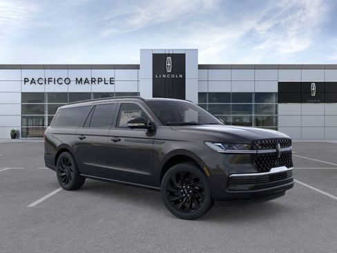 New 2025 Lincoln Navigator L Reserve w/ Jet Appearance Package image 7