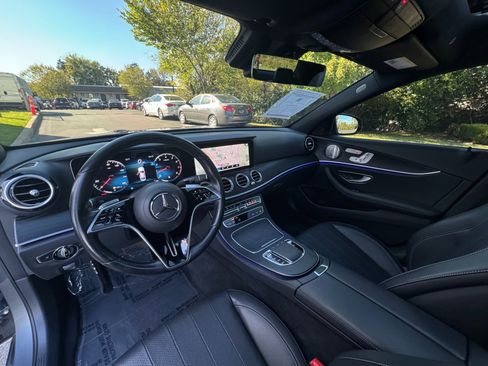 Used 2022 Mercedes-Benz E 350 Sedan image 10