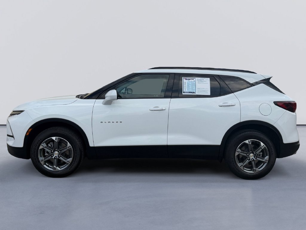 Used 2024 Chevrolet Blazer LT w/ Convenience Package FWD image 6