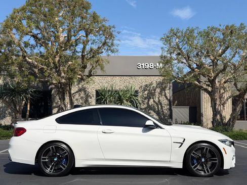 Used 2018 BMW M4 Coupe RWD image 4