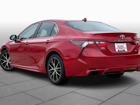 Used 2021 Toyota Camry SE image 9