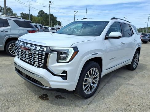 New 2026 GMC Terrain Denali AWD/4WD image 3