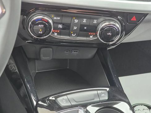 New 2026 Chevrolet Trax LT w/ Driver Confidence Package FWD image 16