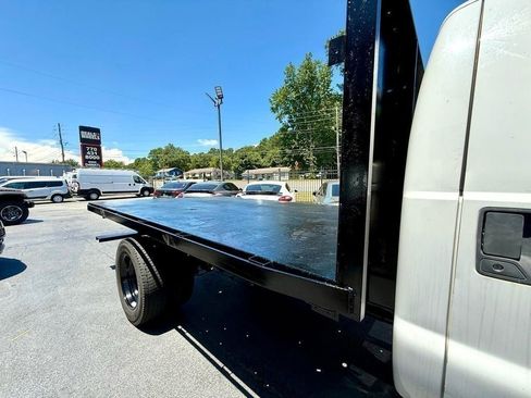 Used 2009 Ford F550 2WD Regular Cab Super Duty image 6