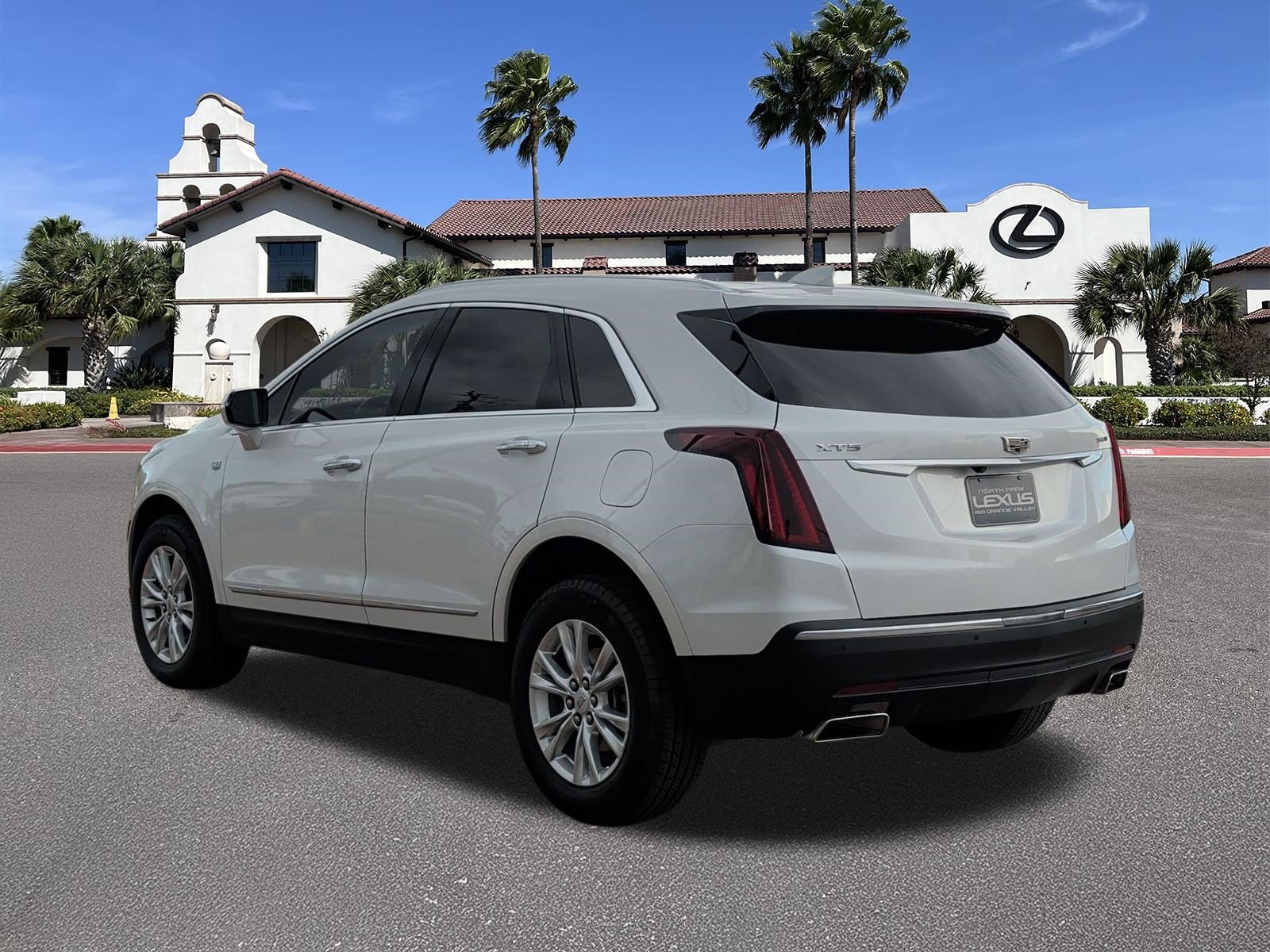 Used 2023 Cadillac XT5 Luxury FWD image 4