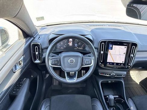Used 2021 Volvo XC40 T5 R-Design w/ Protection Package Premier AWD/4WD image 13