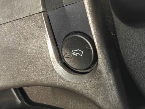 Used 2012 Ford F350 Lariat image 9