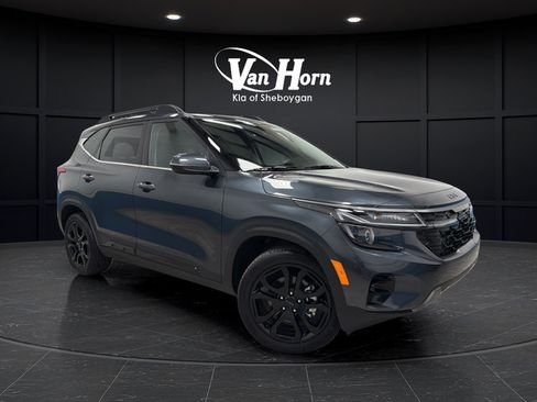 Used 2025 Kia Seltos X-Line AWD/4WD image 1