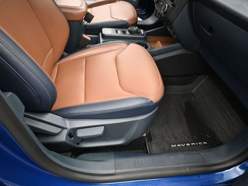 Used 2024 Ford Maverick Lariat w/ FX4 Off-Road Package image 31