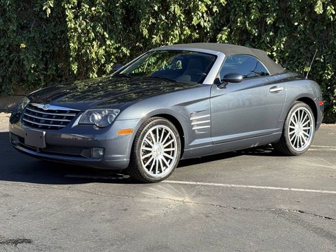 Used 2007 Chrysler Crossfire Limited RWD image 4