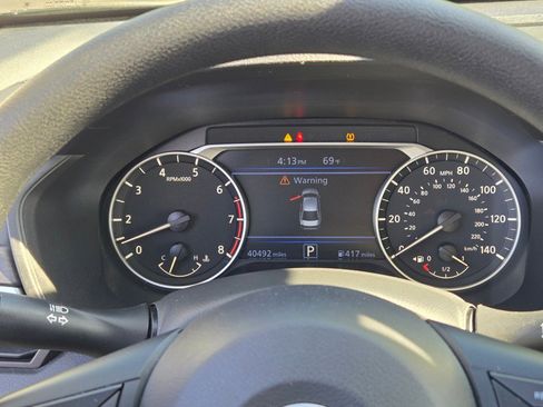 Used 2025 Nissan Altima 2.5 SV FWD image 29